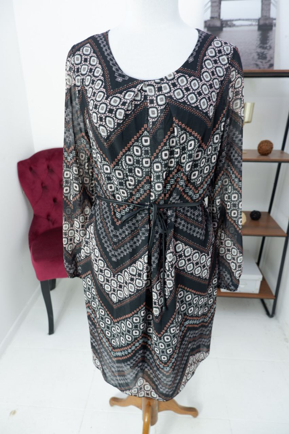 Платье Perfect из вискозы с красивым принтом 44 размер