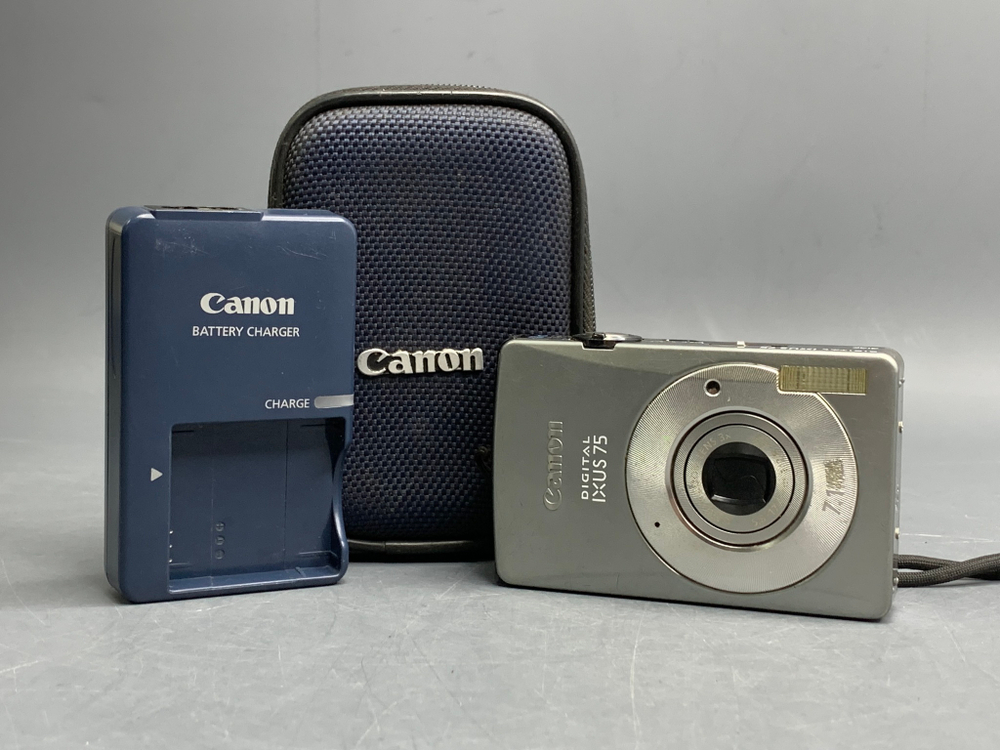 Canon IXUS 75