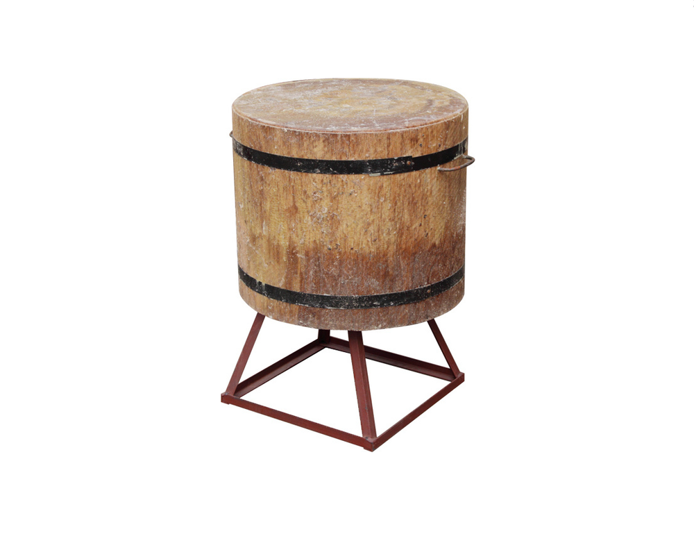 Колода разрубочная дуб D70-79см H50см+подст. металН30