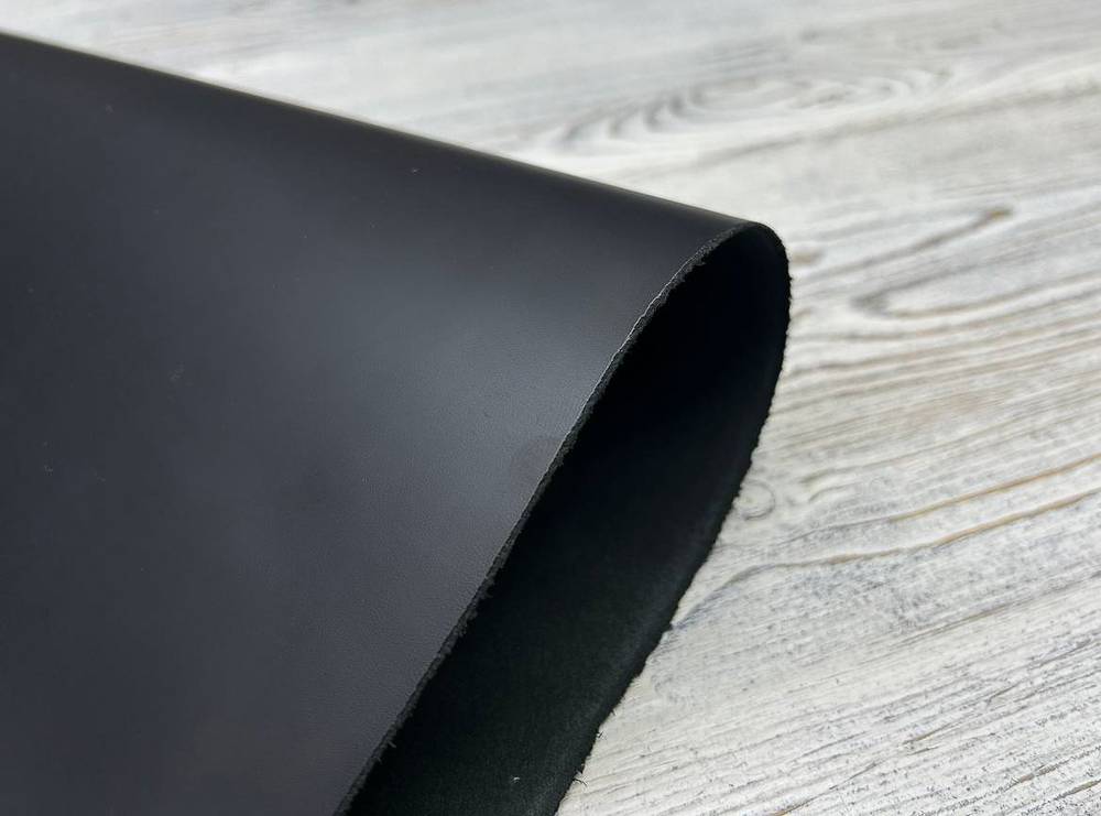 Bolero Opaco Nero (1,4-1,6 мм), цв. Черный, натуральная кожа