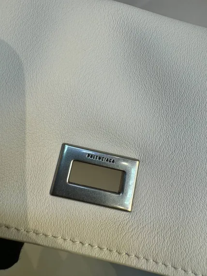 Сумка BALENCIAGA RODEO HANDBAG белый
