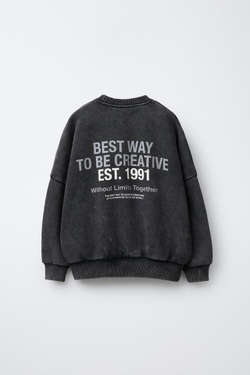 ZARA ТОЛСТОВКА С ЭФФЕКТОМ ПОТЕРТОСТИ И НАДПИСЬЮ, ЧЕРНЫЙ