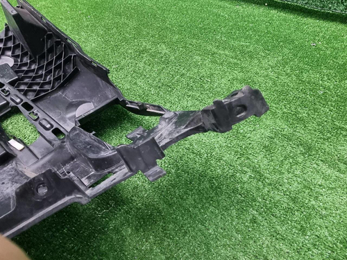 Кронштейн ПТФ правый BMW 5er G30 (20-23) M-paket