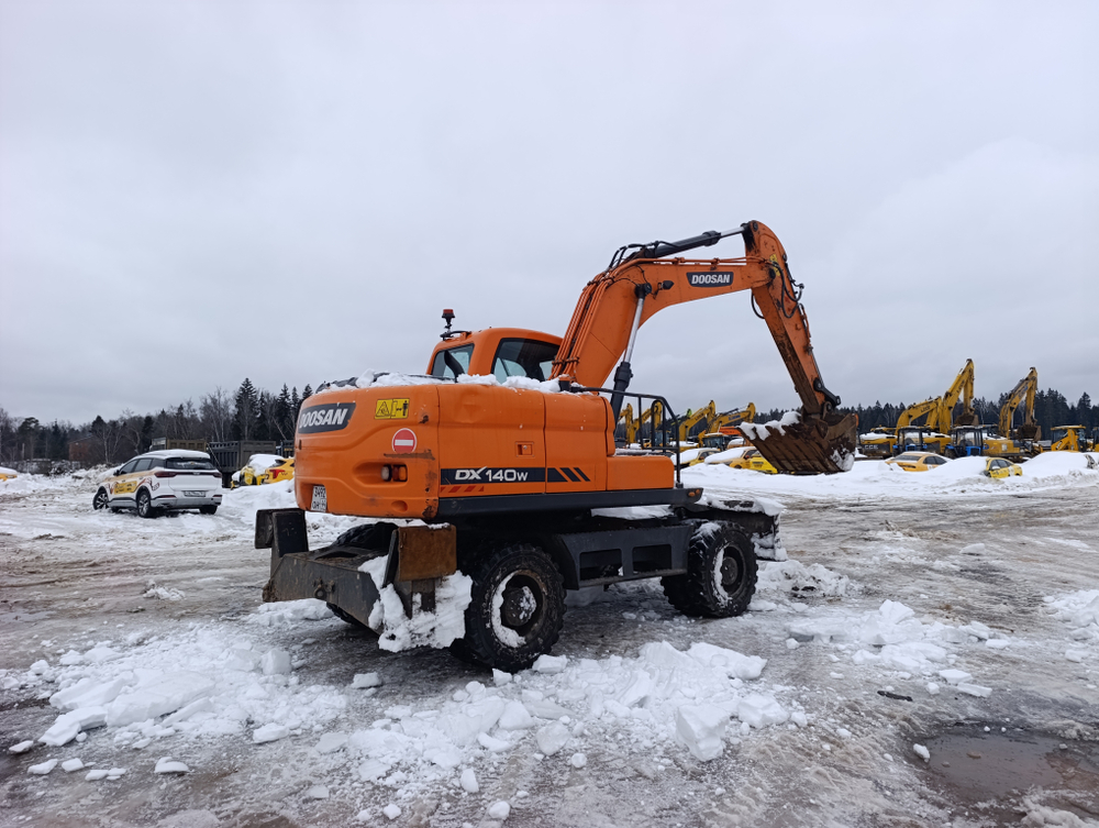 Doosan DX140* Экскаватор колесный DX140W (Дизельный, 5,8 л, 135 л.с., АТ)