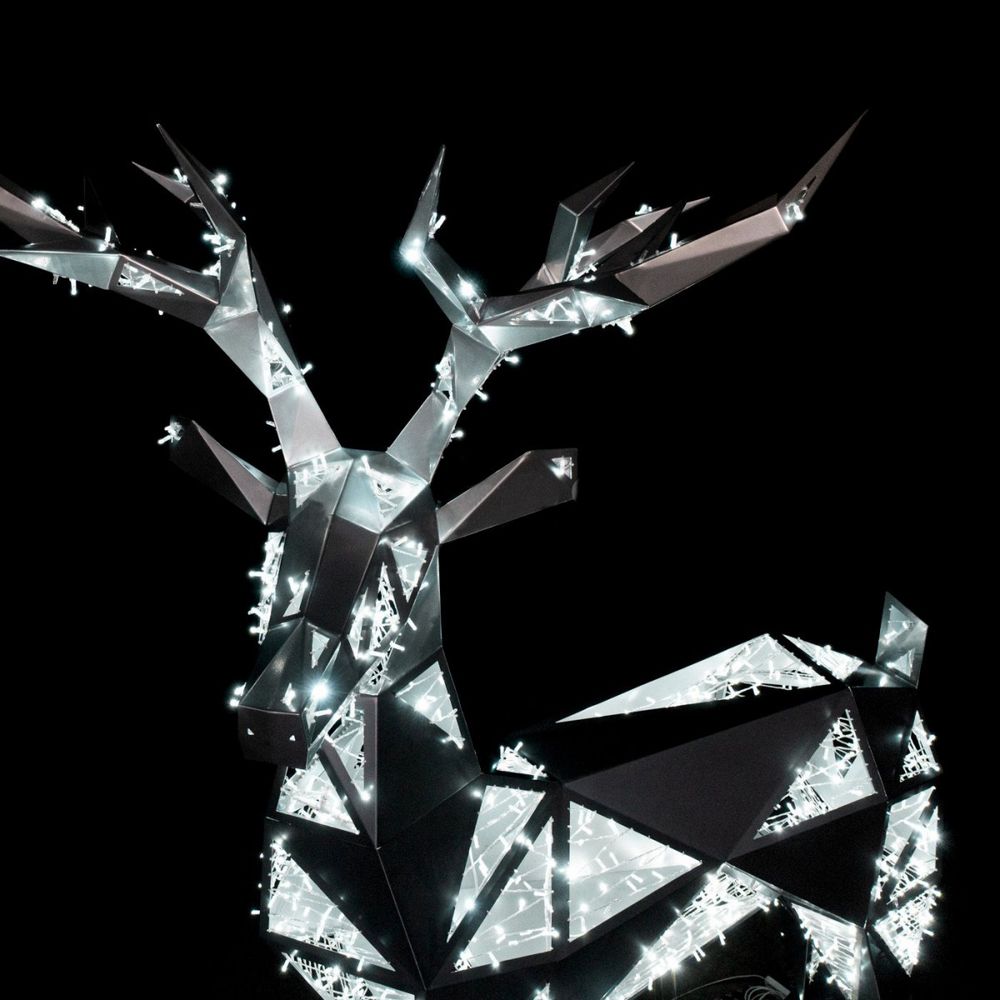 Полигональный светодиодный "Олень серебряный" 4 м