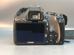 Canon 550D Kit 18-55mm, 12.890 кадров пробега