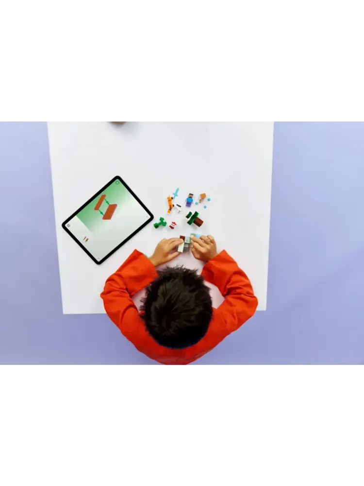 Конструктор Minecraft 21583 Тайга Стива. Приключение