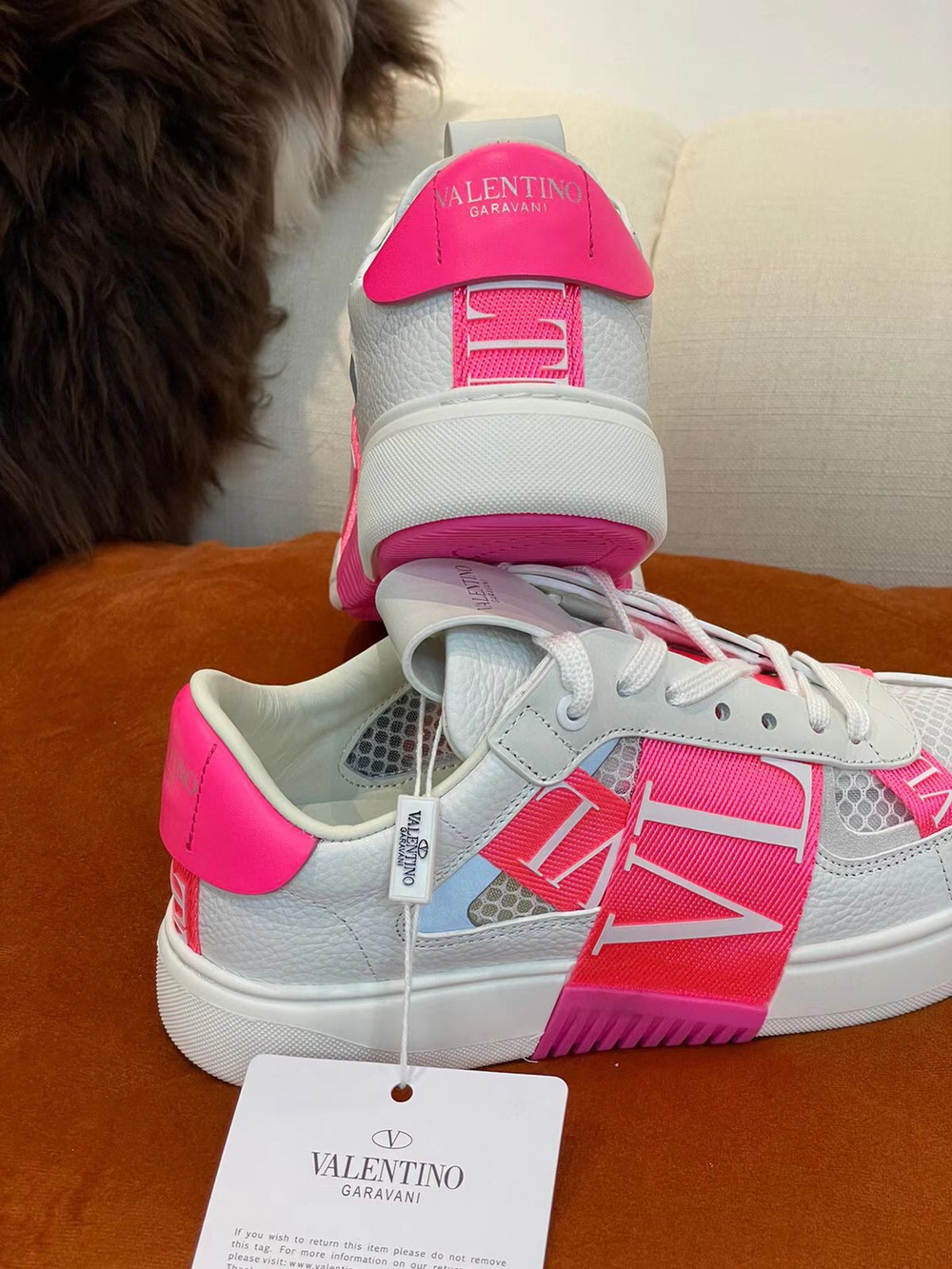 Кроссовки Valentino
