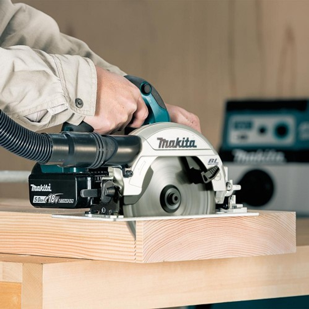 Пила циркулярная аккумуляторная MAKITA DHS 660 Z с бесщеточным двигателем без, АКБ и ЗУ DHS660Z