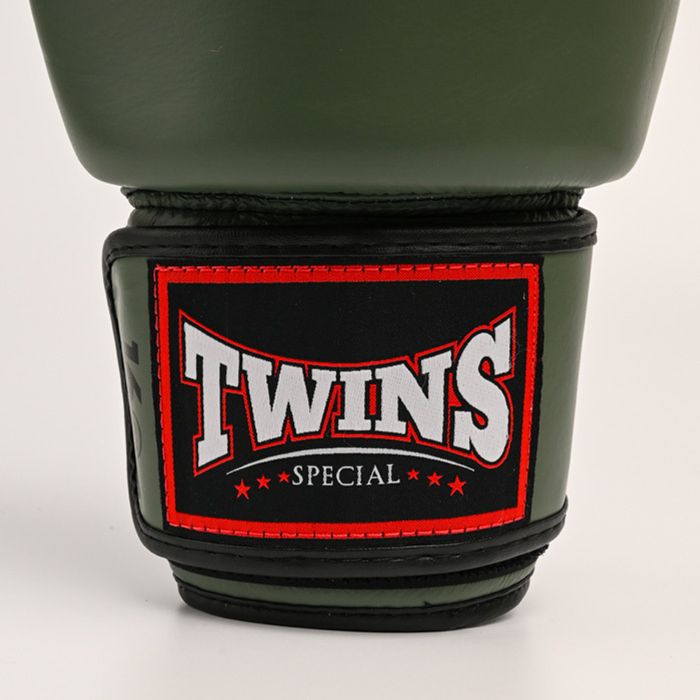 Боксерские перчатки Twins BGVL3 Olive