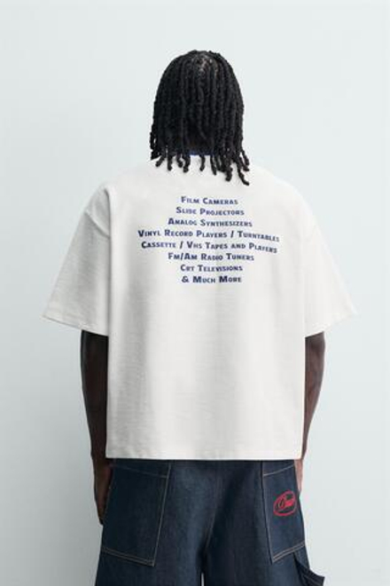 ZARA ТОЛСТОВКА СВОБОДНОГО КРОЯ С КОНТРАСТНЫМ ПРИНТОМ, ЖЕЛТОВАТО-БЕЛЫЙ
