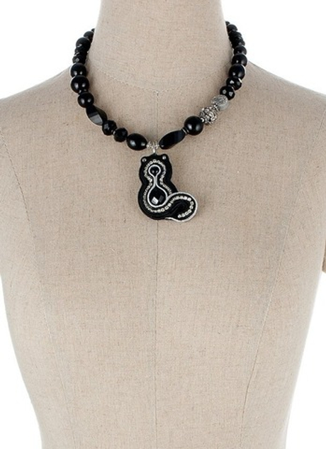 10121071 Колье Роман с камнем- Пантера