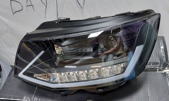 Передние фары Tube Light для Volkswagen T5 (10-15) Dynamic Black T6 Look