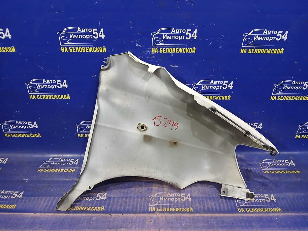 Крыло переднее левое TOYOTA LITEACE NOAH 1996-2007