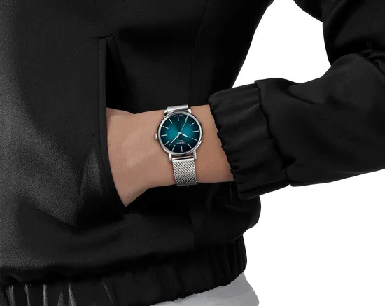 Женские часы Tissot T143.210.11.091.00