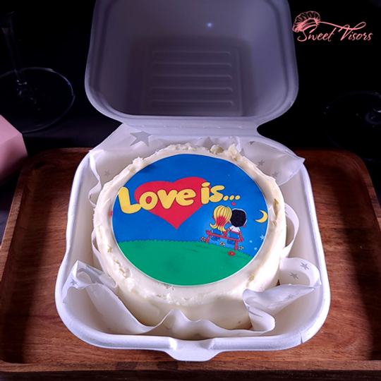 Бенто торт "Love is"