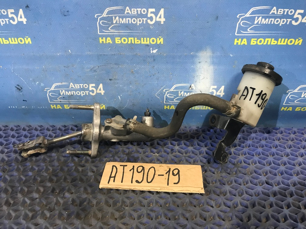 Главный цилиндр сцепления TOYOTA CARINA E 1996