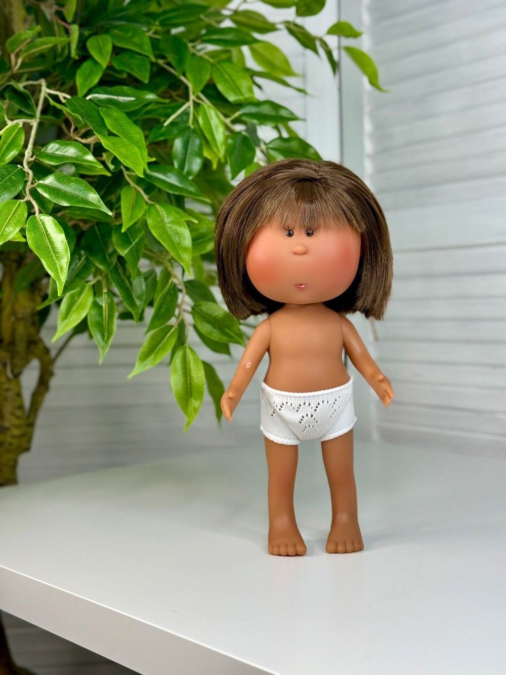 Кукла Nines виниловая 30см MIA LATINA без одежды (3000WL3)