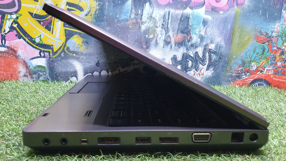 Ноутбук HP i5/10Gb