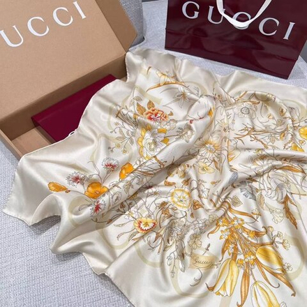 Платок Gucci