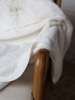 Полотенце с уголком для новорожденных махровое 90х90 (крем)