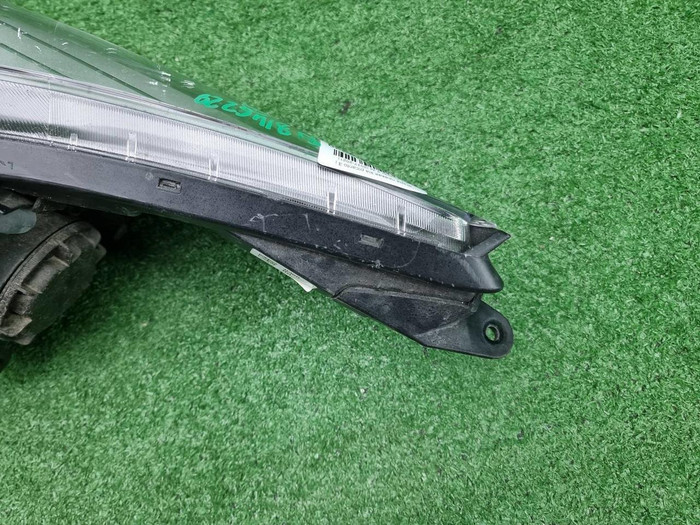 Битая Фара правая Kia Picanto 3 JA (17-21) галоген