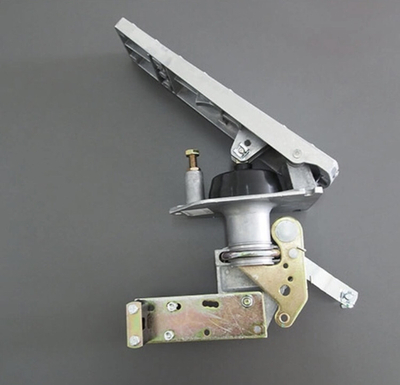 Педаль газа К-744Р2 208993 (EAAX-MFP02)