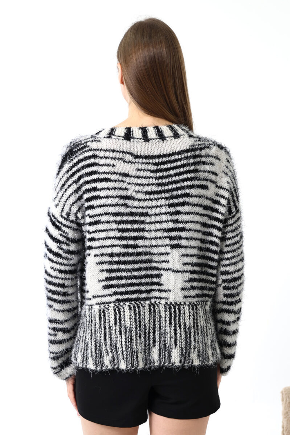 МК Джемпер Зебра, FORESTA от O’YARN