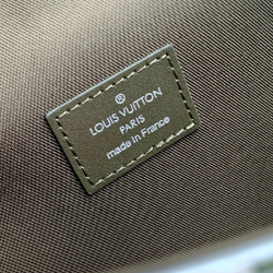 Louis Vuitton Steamer Wearable Wallet