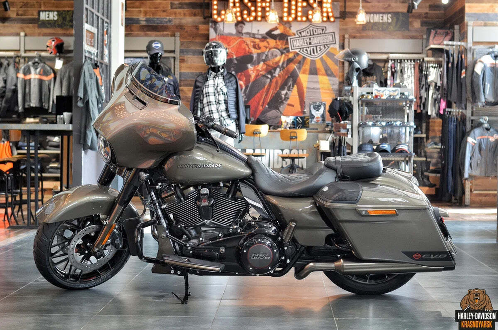 Мотоцикл Harley-Davidson CVO STREET GLIDE (Bronze Armor) с НДС