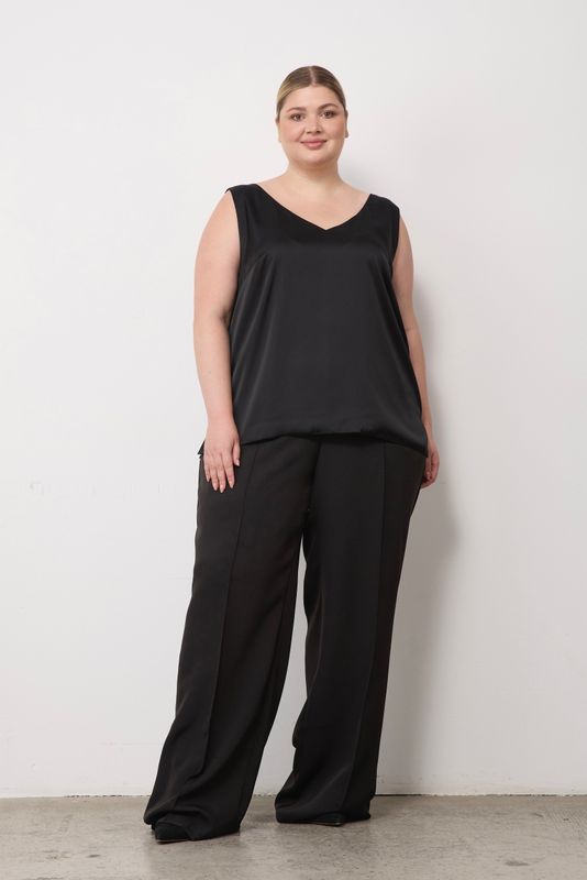 Топ двухслойный на широких бретелях, черный