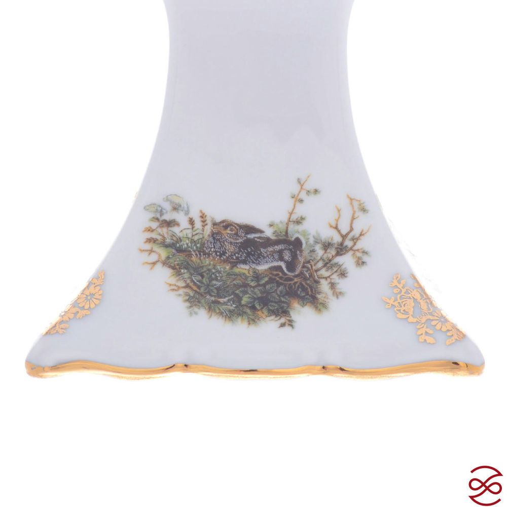 Блюдо квадратное на ножке Queen's Crown Aristokrat Охота бежевая 30*25 см