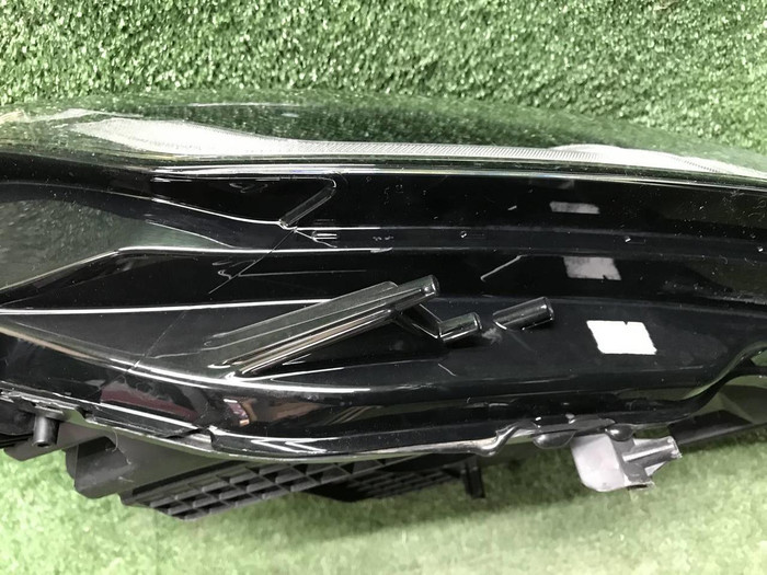 Фара правая LR Discovery Sport (2019-н.в.) LED