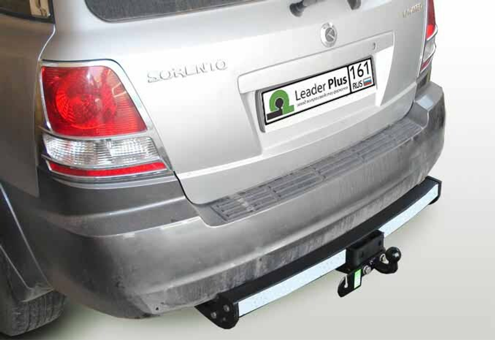 Фаркоп(прицепное) Лидер-Плюс для KIA SORENTO 1 2002-2006 1 (C НЕРЖ. ПЛАСТИНОЙ)(паспорт и сертификат в комплекте)(без электрики)K116-F(N)