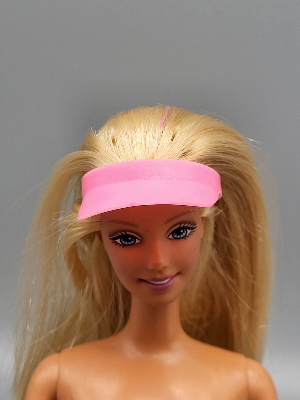 Аксессуар для куклы Барби винтаж - козырек 0611