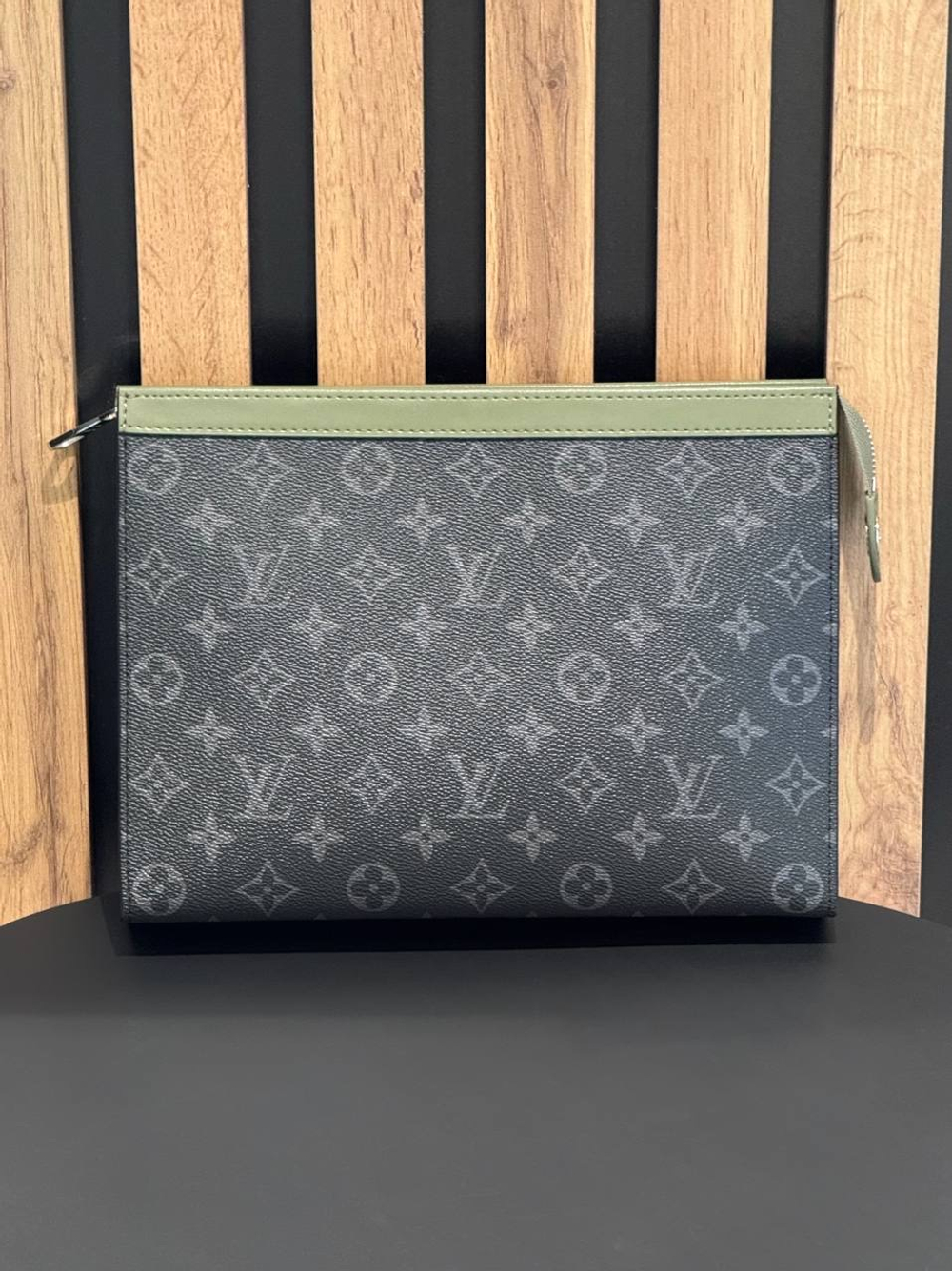 Клатч Louis Vuitton Voyage
