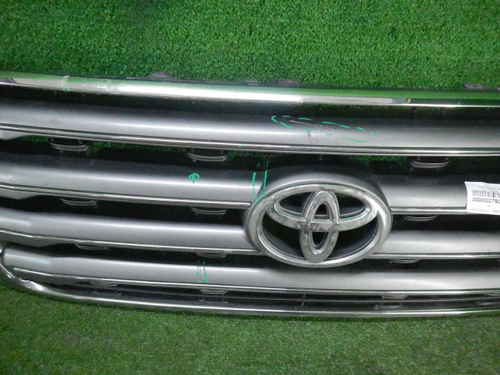 Решетка радиатора Toyota Land Cruiser 200 (2007-2012)