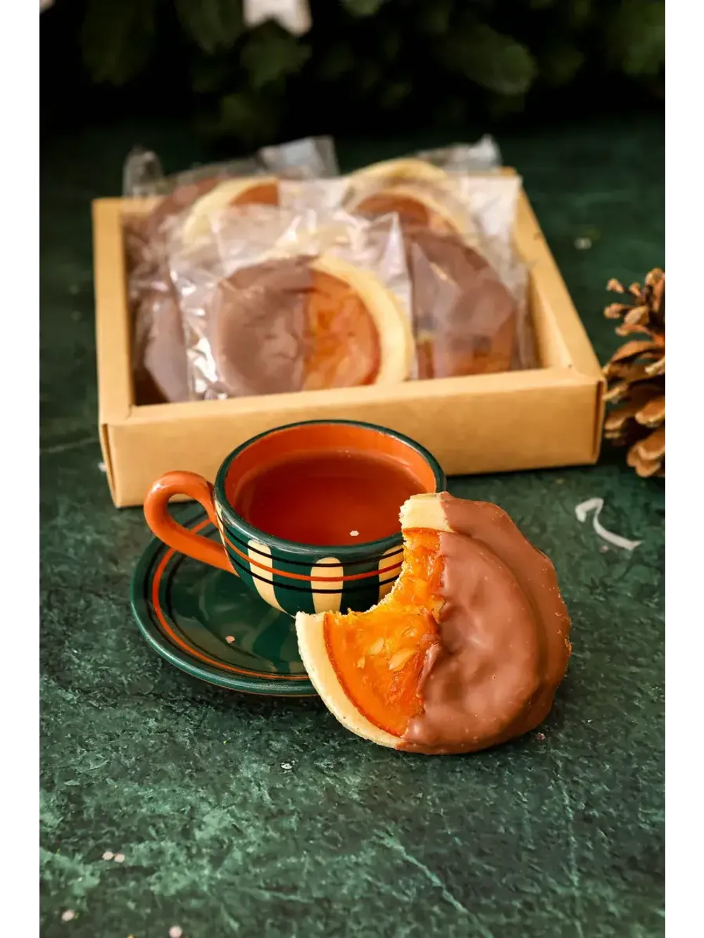 Апельсин в шоколаде "Новогодний вкус" 8 шт. Апельсин в шоколаде "Новогодний вкус" 8 шт.