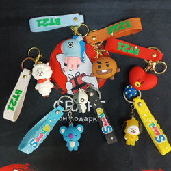 Резиновый брелок "BT21"