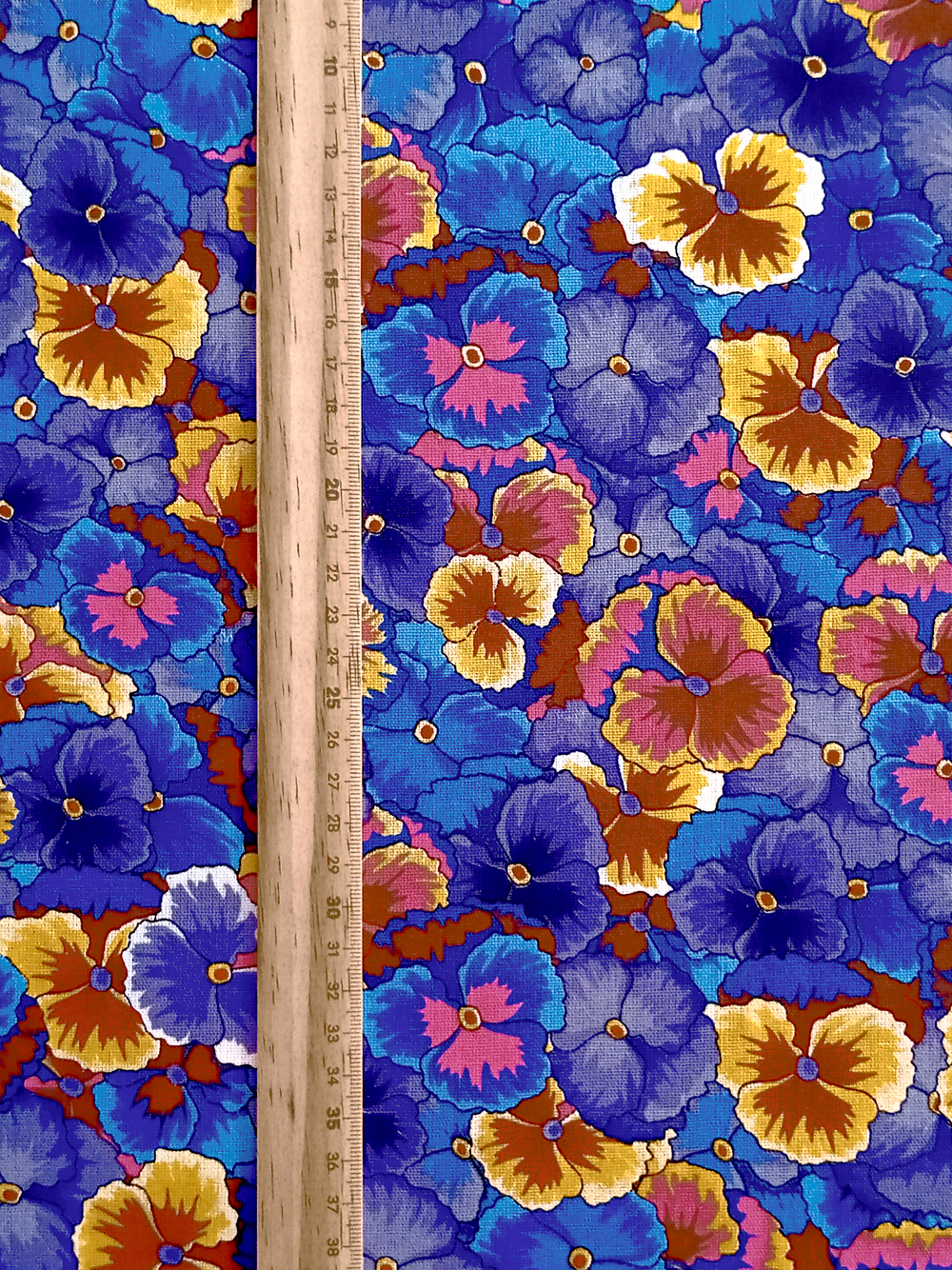 Ткань бязь плательная, рис. "Фиалка", ширина 150 см, арт. 211