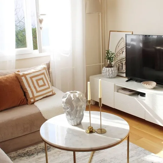 Журнальный столик Sheffield Ø80 см, белый мрамор