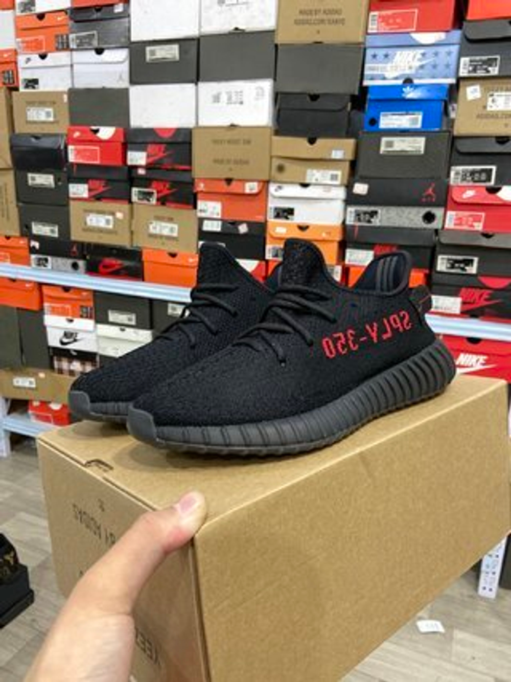 Купить  adidas Yeezy Boost 350 V2 "Black Red"