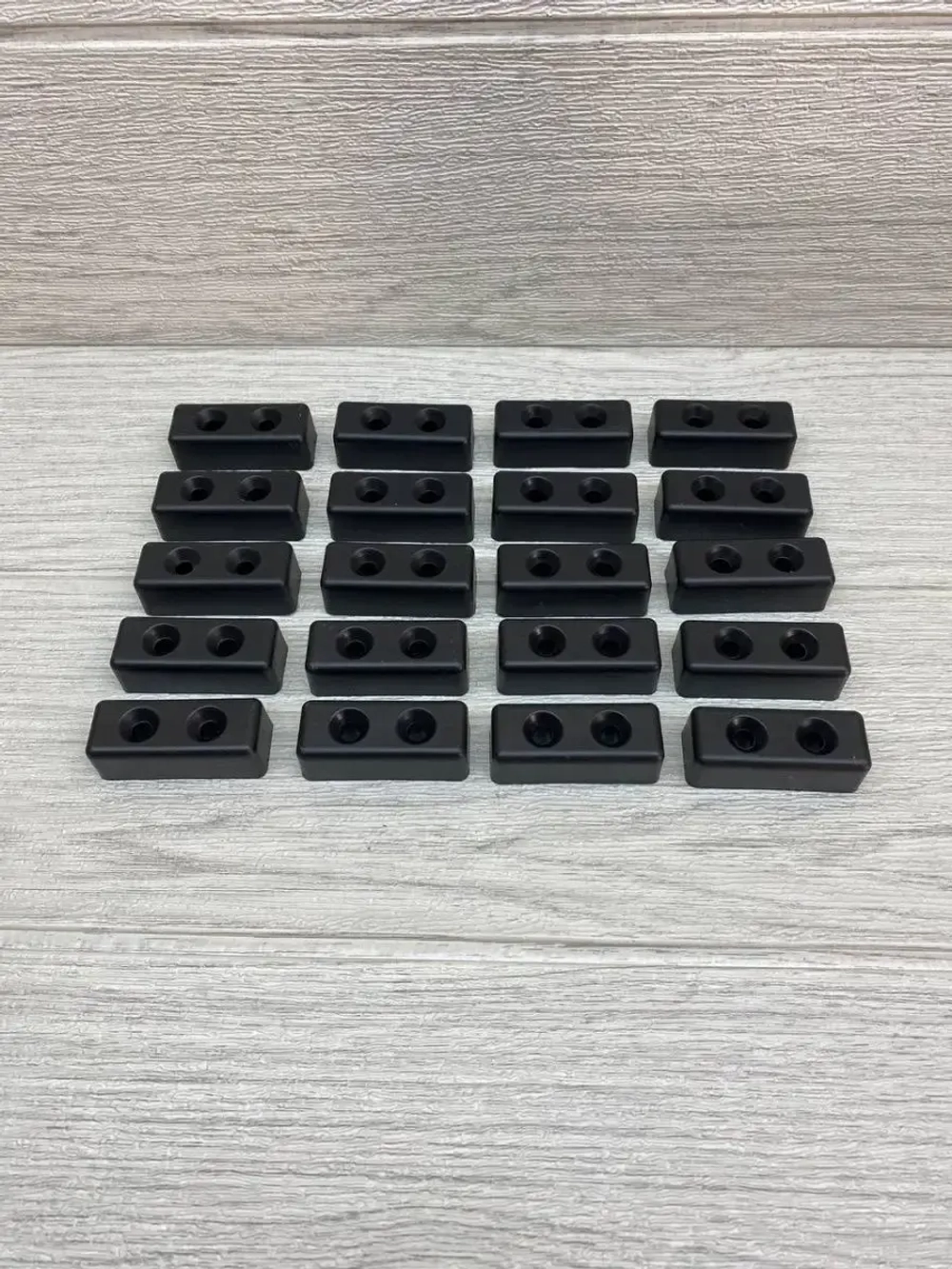 Пластиковые ножки для мебели дивана шкафа тумбочки стола