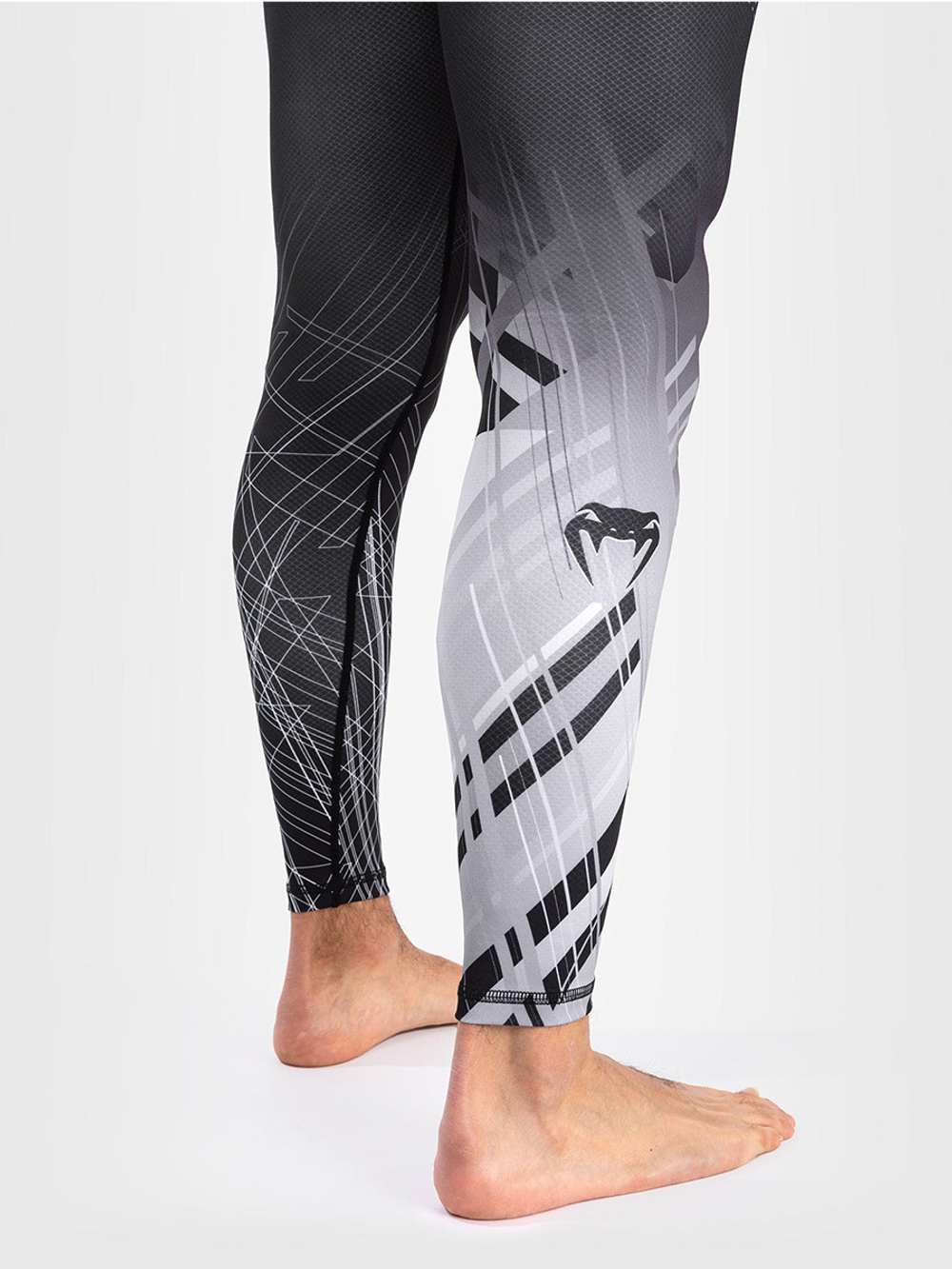 Тайтсы Venum Gorilla Jungle Black/White