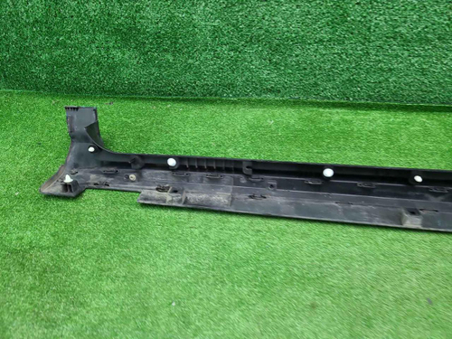 Накладка порога правая Geely Coolray (2019-2024)