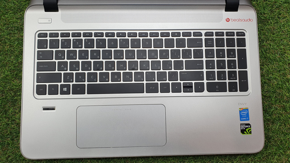 Игровой HP i7/8 Gb/GTX850M 4GB/FHD/ 17-k152nr k1x63ea Windows 10