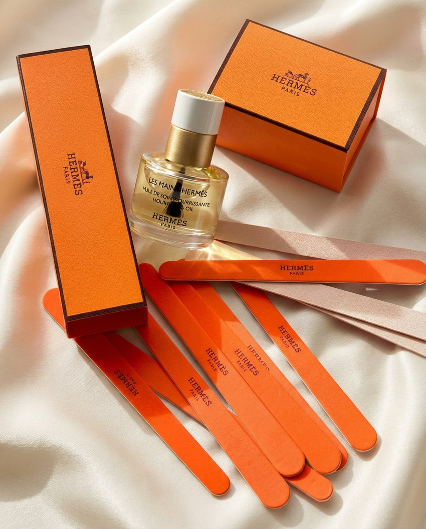 Масло для ногтей и кутикулы Les Mains (15мл)