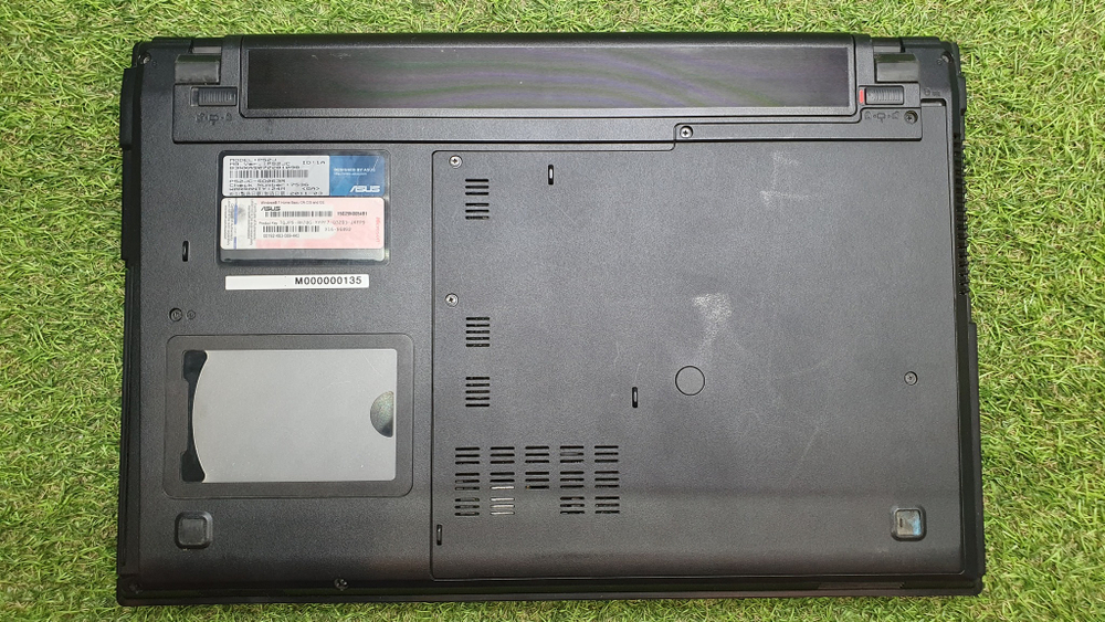 Ноутбук ASUS i3/3Gb/310M 1Gb