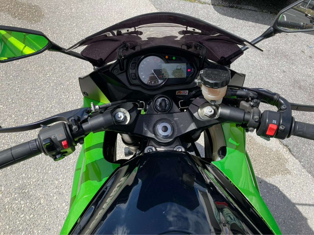 Kawasaki Ninja 1000A JKAZXT00GHA008651