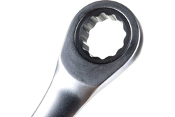 Комбинированный ключ STARTUL 18 мм с трещоткой PRO-7018